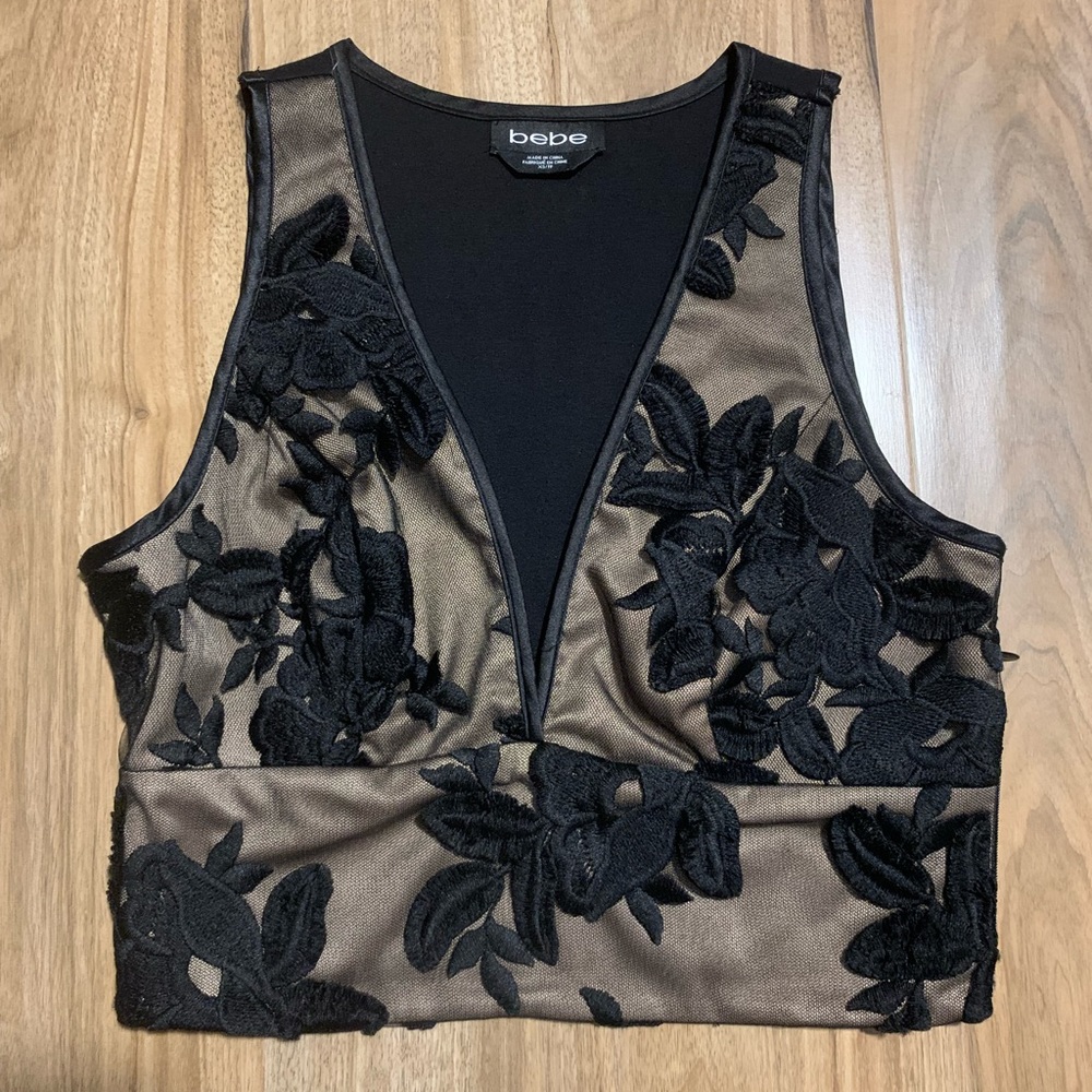 Bebe lace crop top